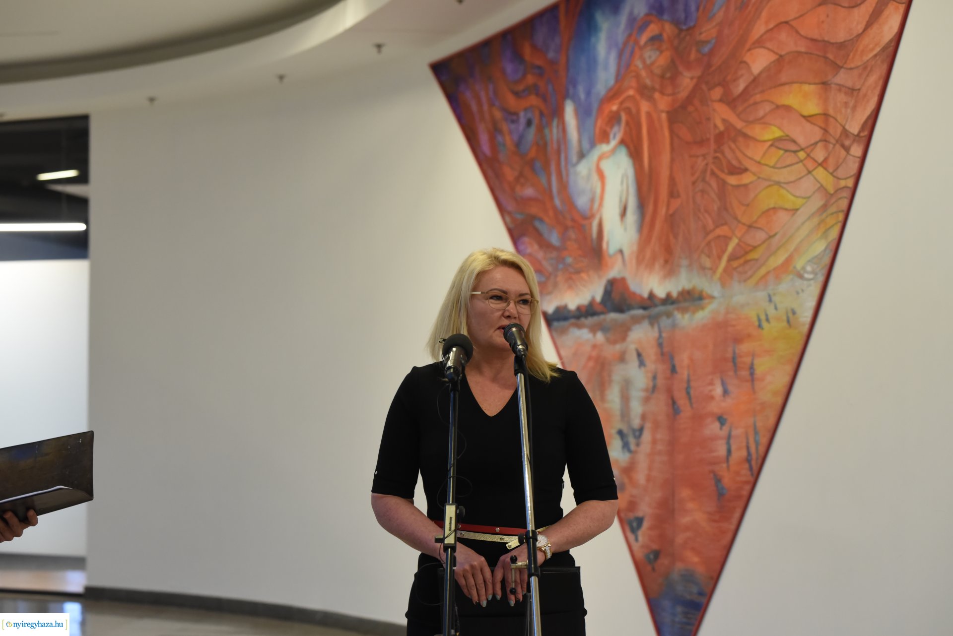 Mihálka György kiállításának megnyitója a Korzóban