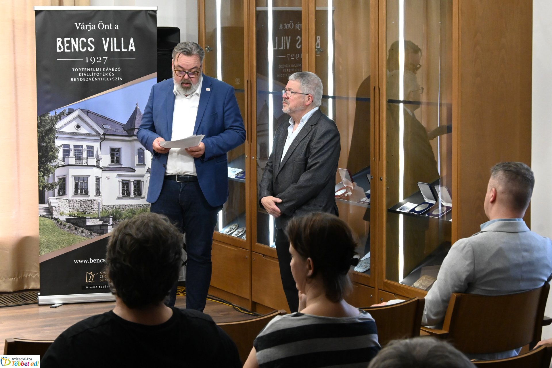 Mikrokozmosz - Pogány Gábor Benő kiállításának megnyitója a Bencs Villában