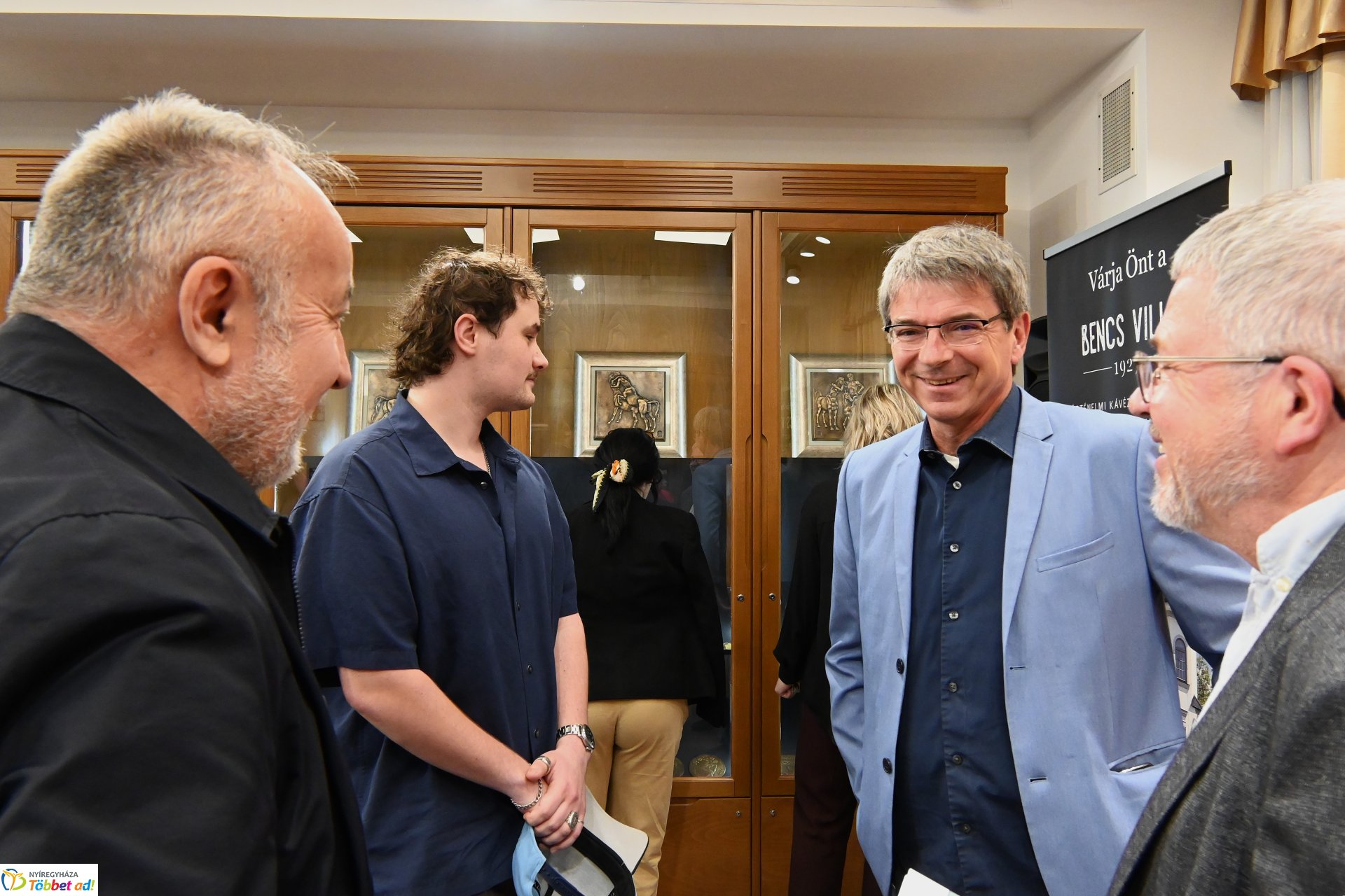 Mikrokozmosz - Pogány Gábor Benő kiállításának megnyitója a Bencs Villában