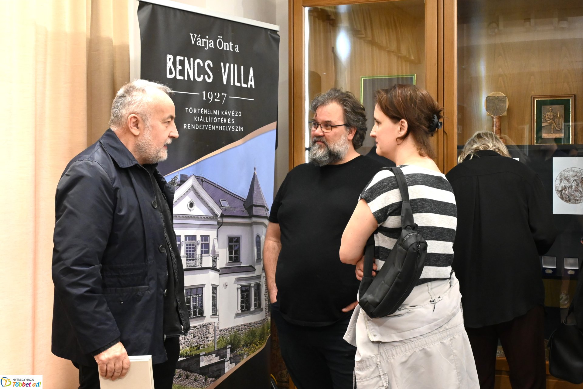 Mikrokozmosz - Pogány Gábor Benő kiállításának megnyitója a Bencs Villában