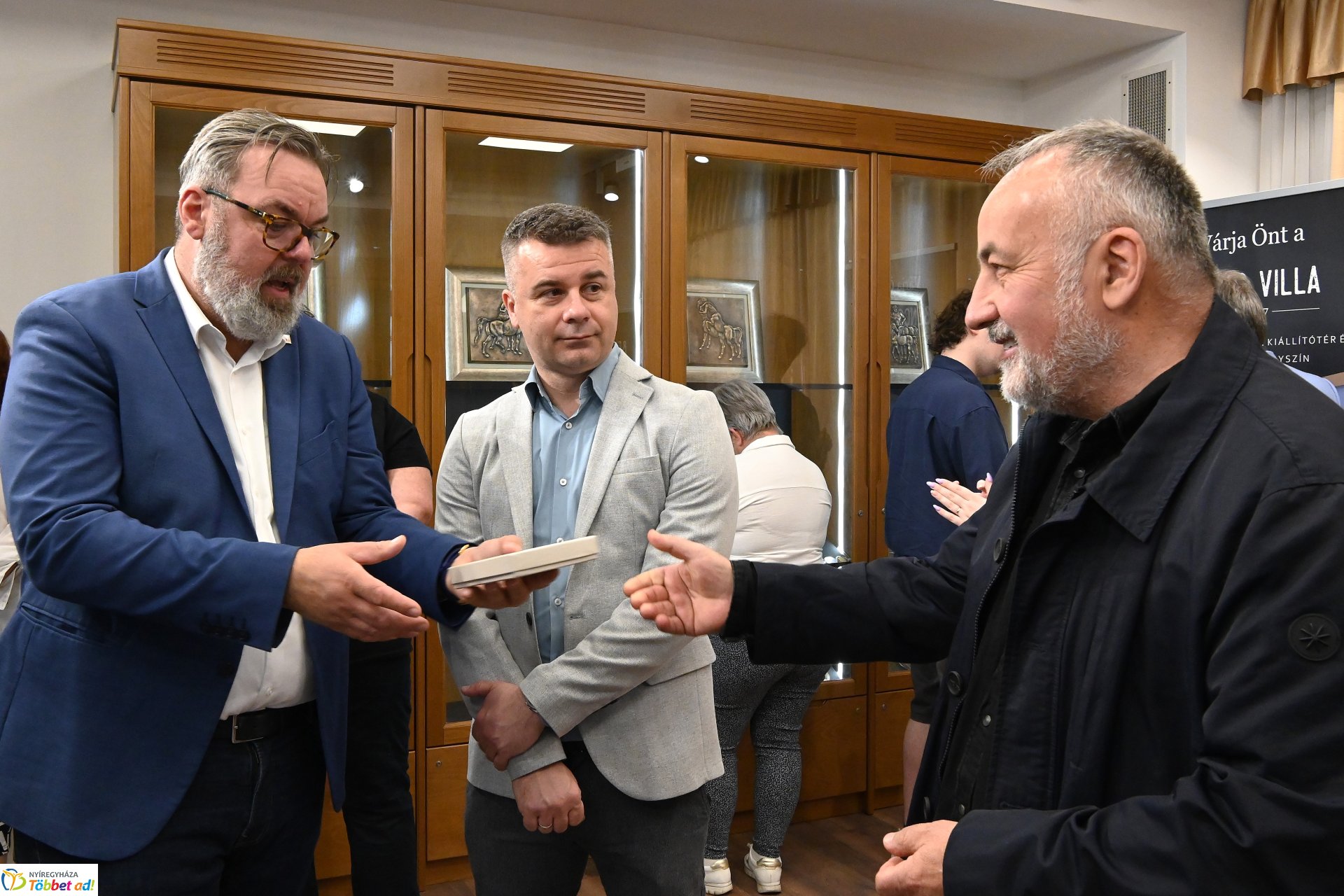 Mikrokozmosz - Pogány Gábor Benő kiállításának megnyitója a Bencs Villában