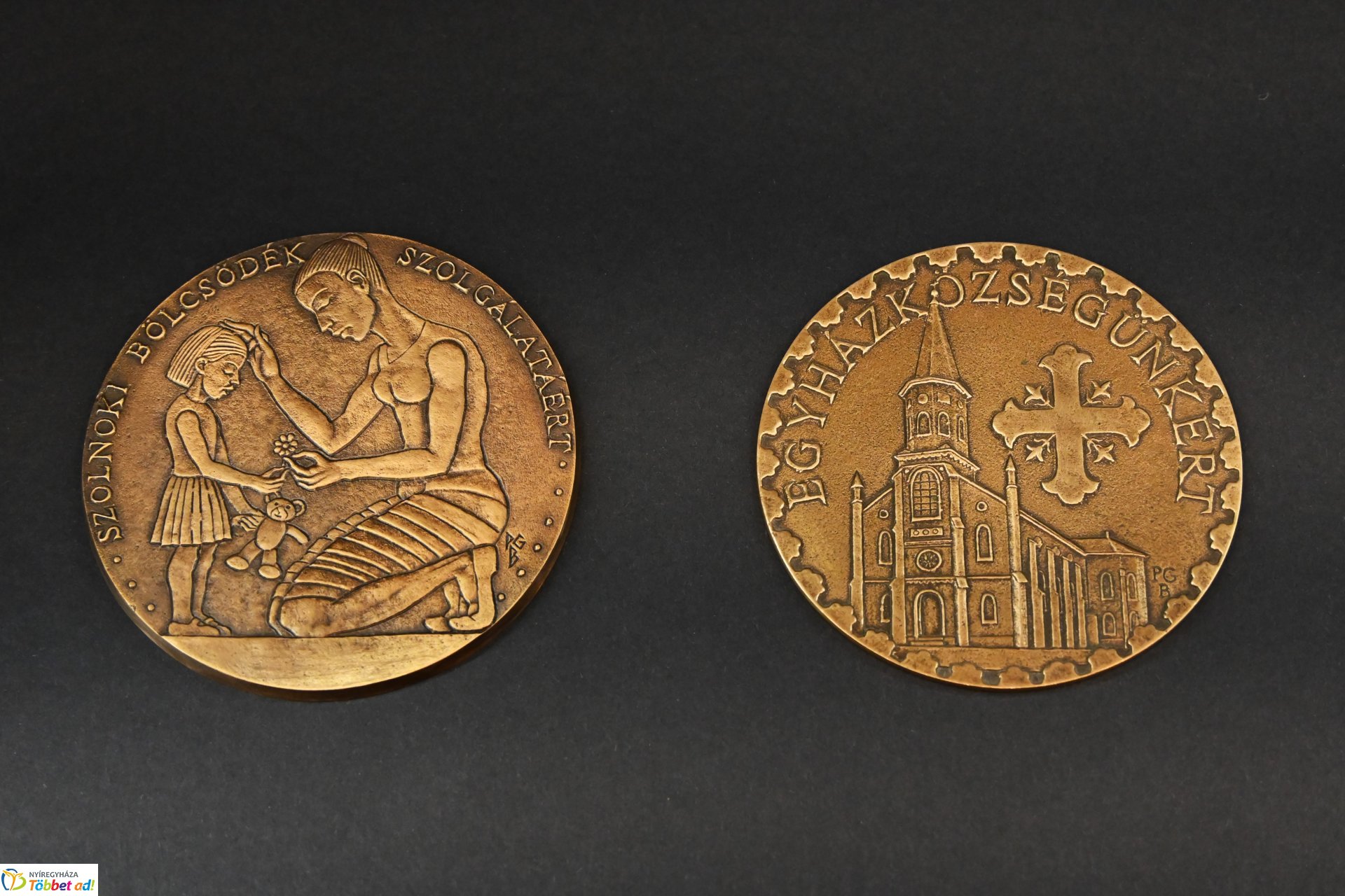 Mikrokozmosz - Pogány Gábor Benő kiállításának megnyitója a Bencs Villában