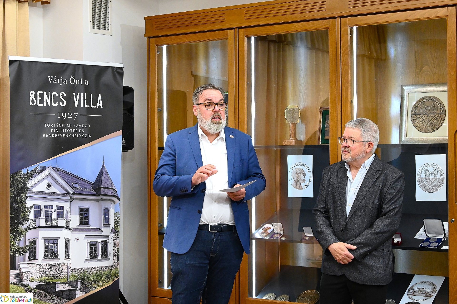 Mikrokozmosz - Pogány Gábor Benő kiállításának megnyitója a Bencs Villában