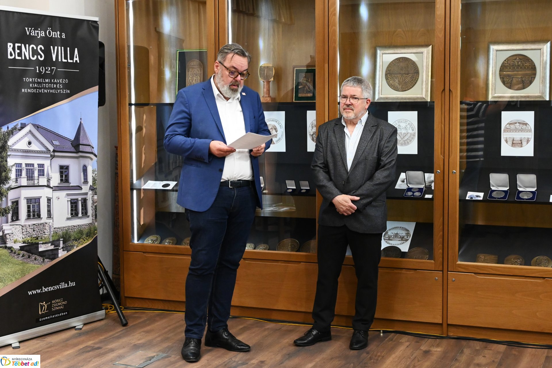 Mikrokozmosz - Pogány Gábor Benő kiállításának megnyitója a Bencs Villában