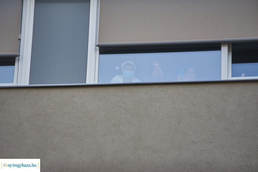 Mikulás a Jósa András Kórházban 2020