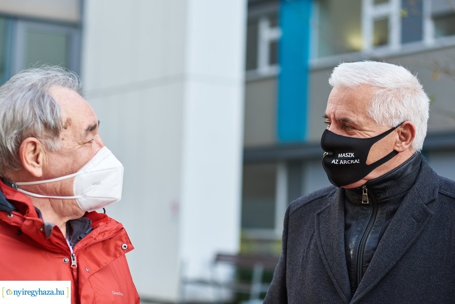 Mikulás a Jósa András Kórházban 2020