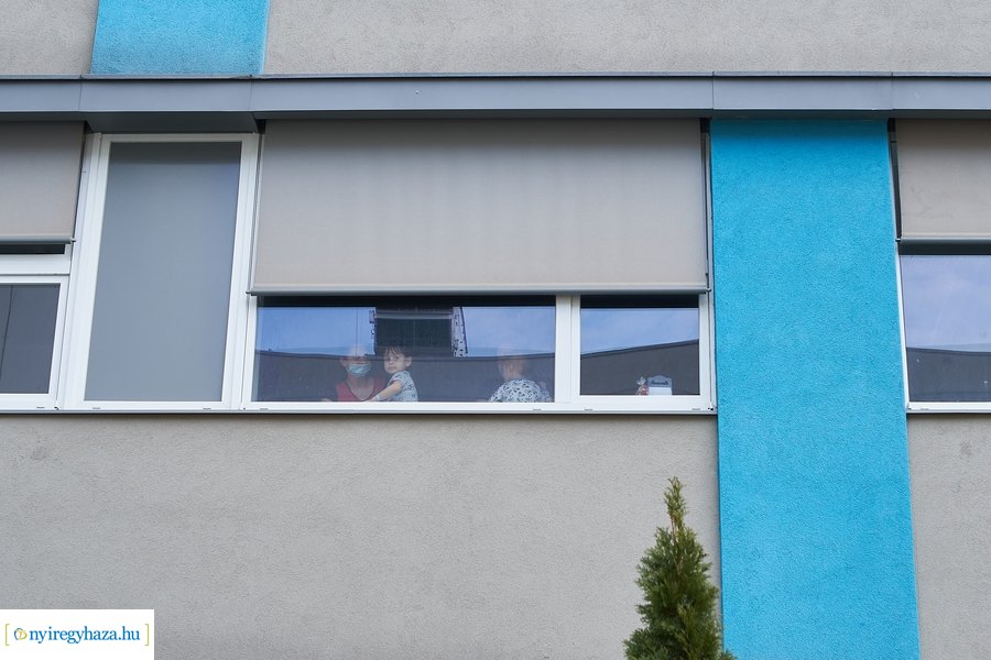 Mikulás érkezett a gyerekosztályra