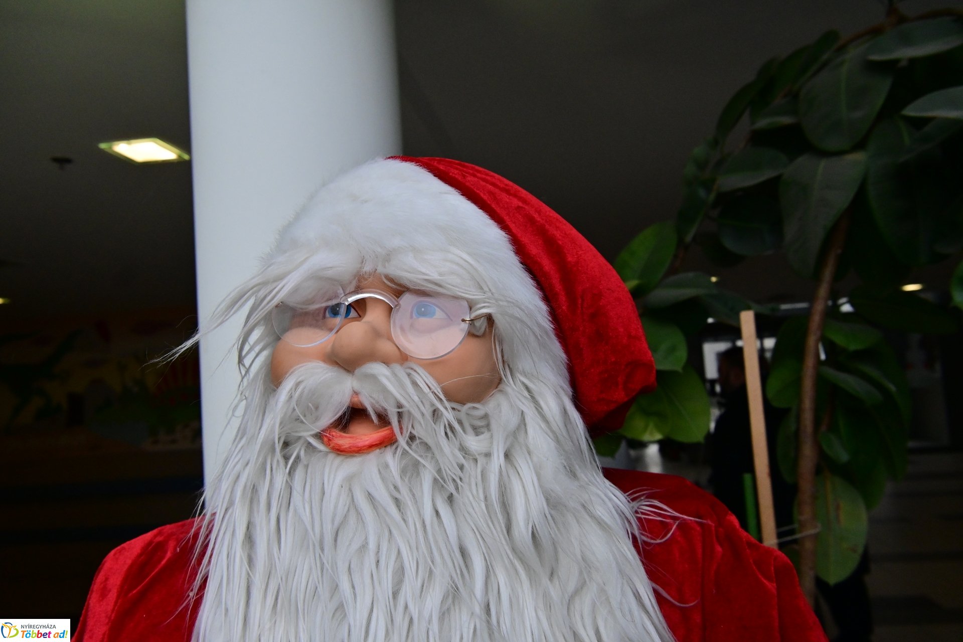 Mikulás látogatása a gyerekosztályon 2024