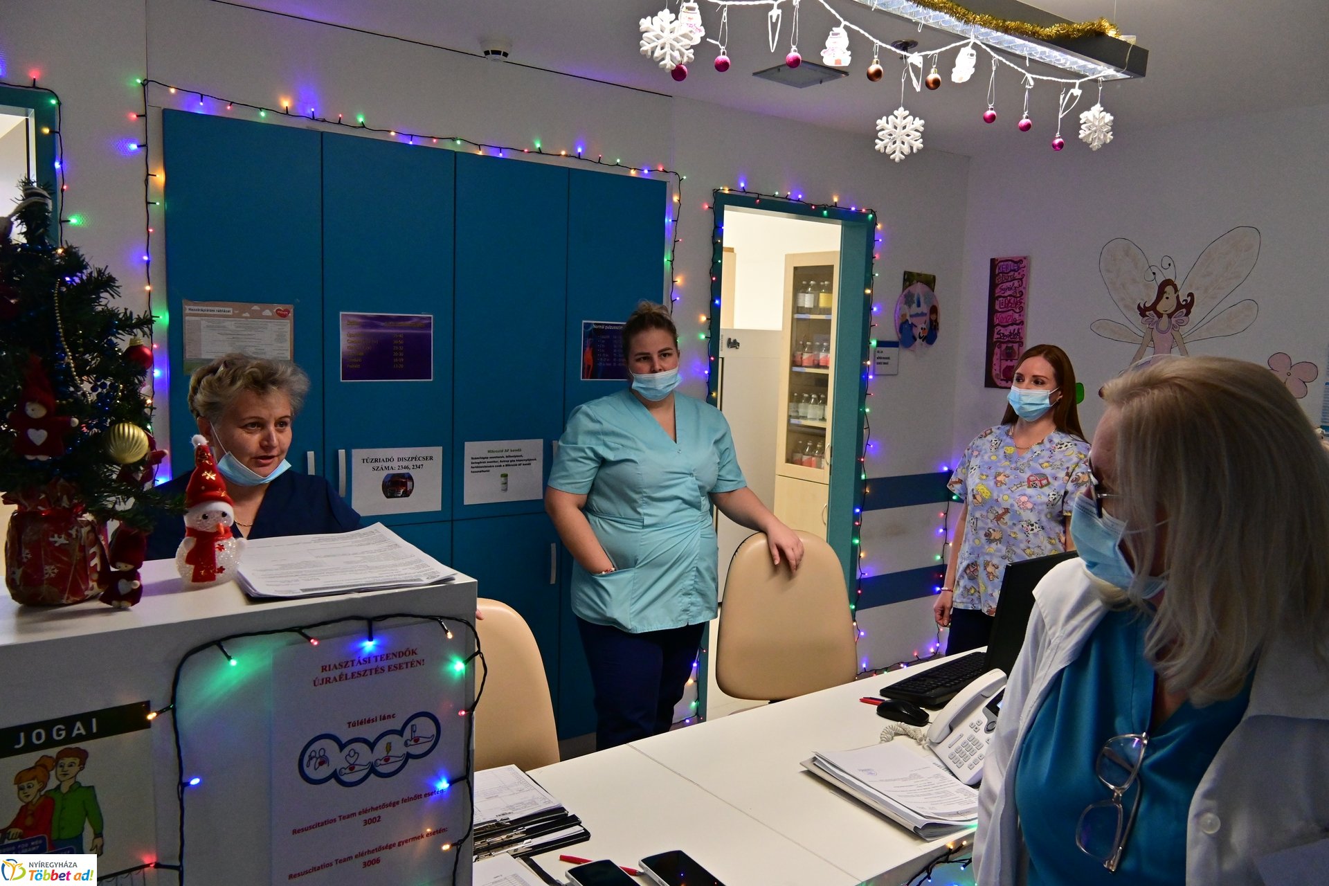 Mikulás látogatása a gyerekosztályon 2024