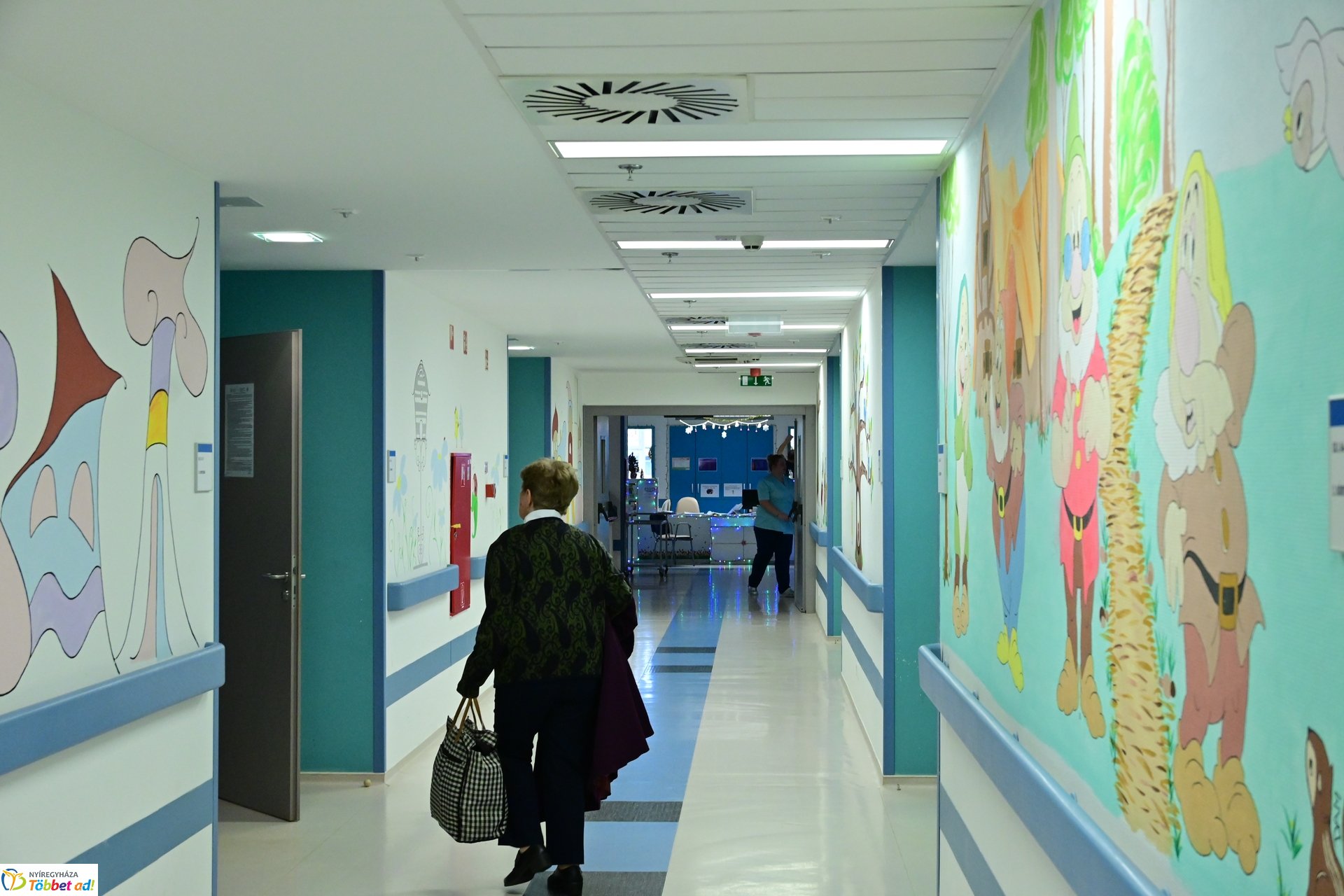 Mikulás látogatása a gyerekosztályon 2024