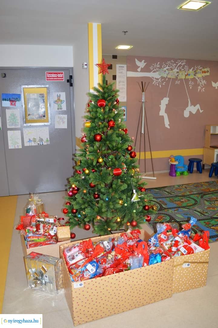 Mikuláscsomagok a kórházi gyerekeknek