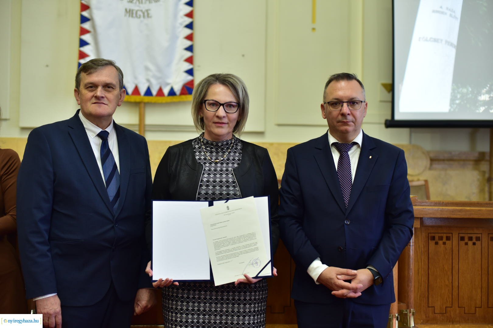 Miniszteri köszönő levelek átadása