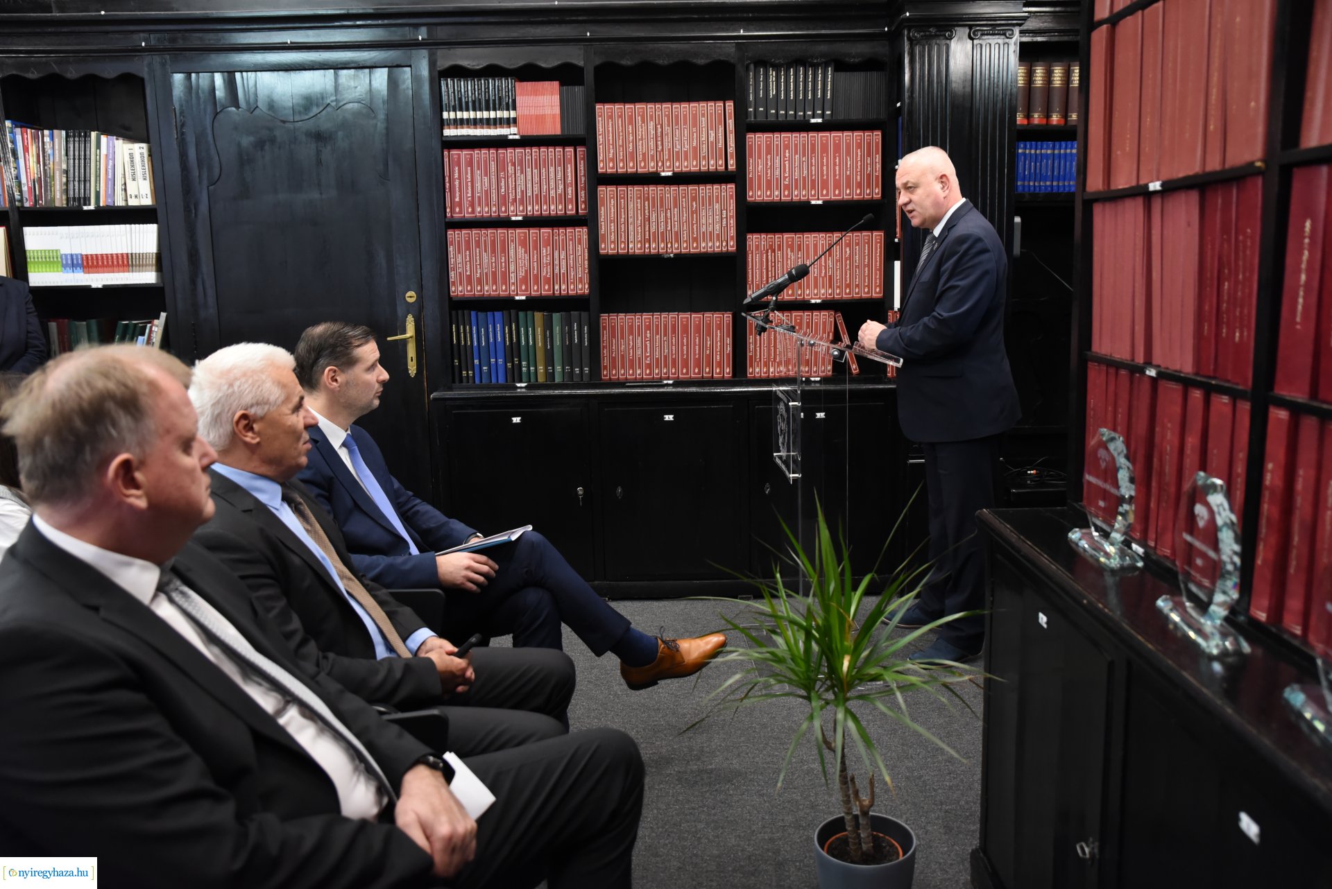 MJVSZ szakmai tanácskozás sajtótájékoztató