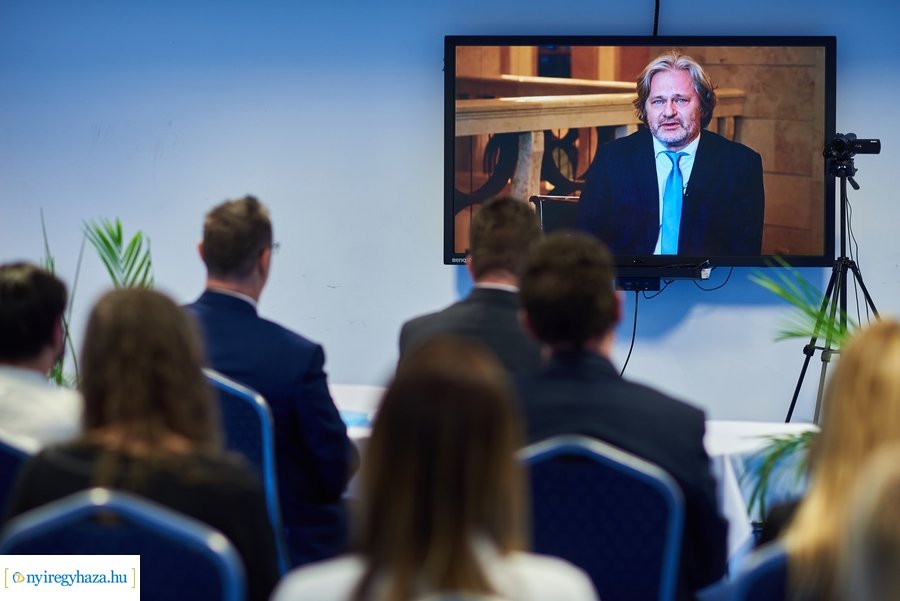 MKN 2021 online ünnepség közvetítés