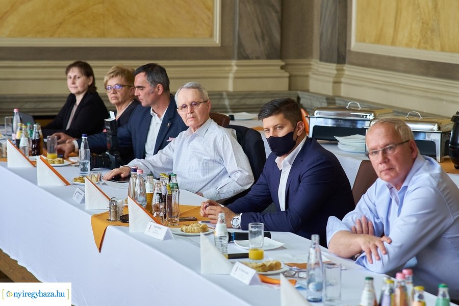 MOB ülés Nyíregyházán