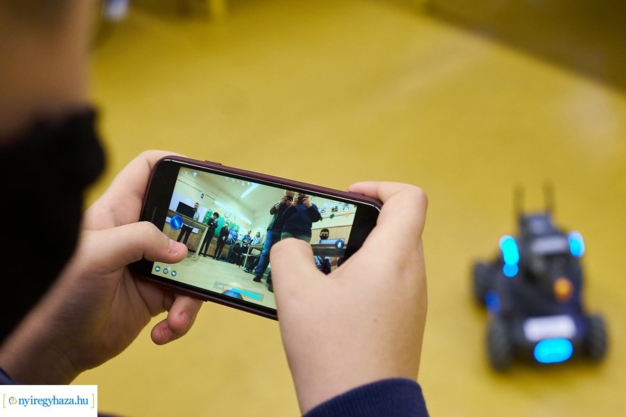 Mobil alkotóműhely a Móricz Zsigmond iskolában