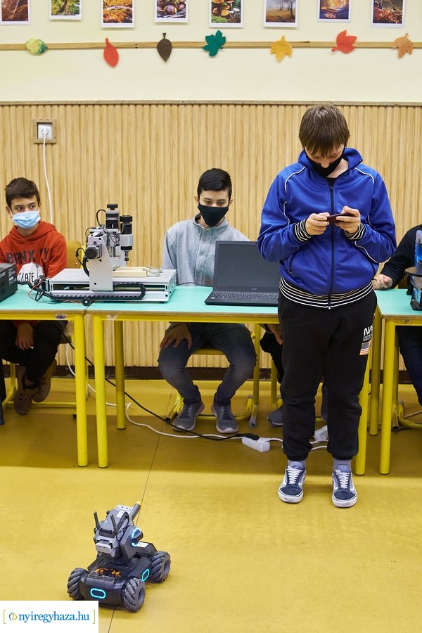 Mobil alkotóműhely a Móricz Zsigmond iskolában