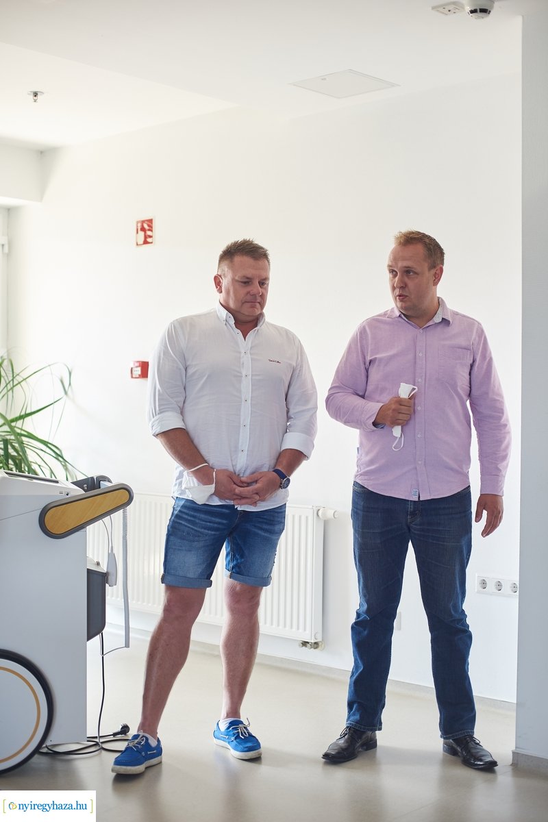 Mobil röntgen gép a Jósa András Oktatókórháznak