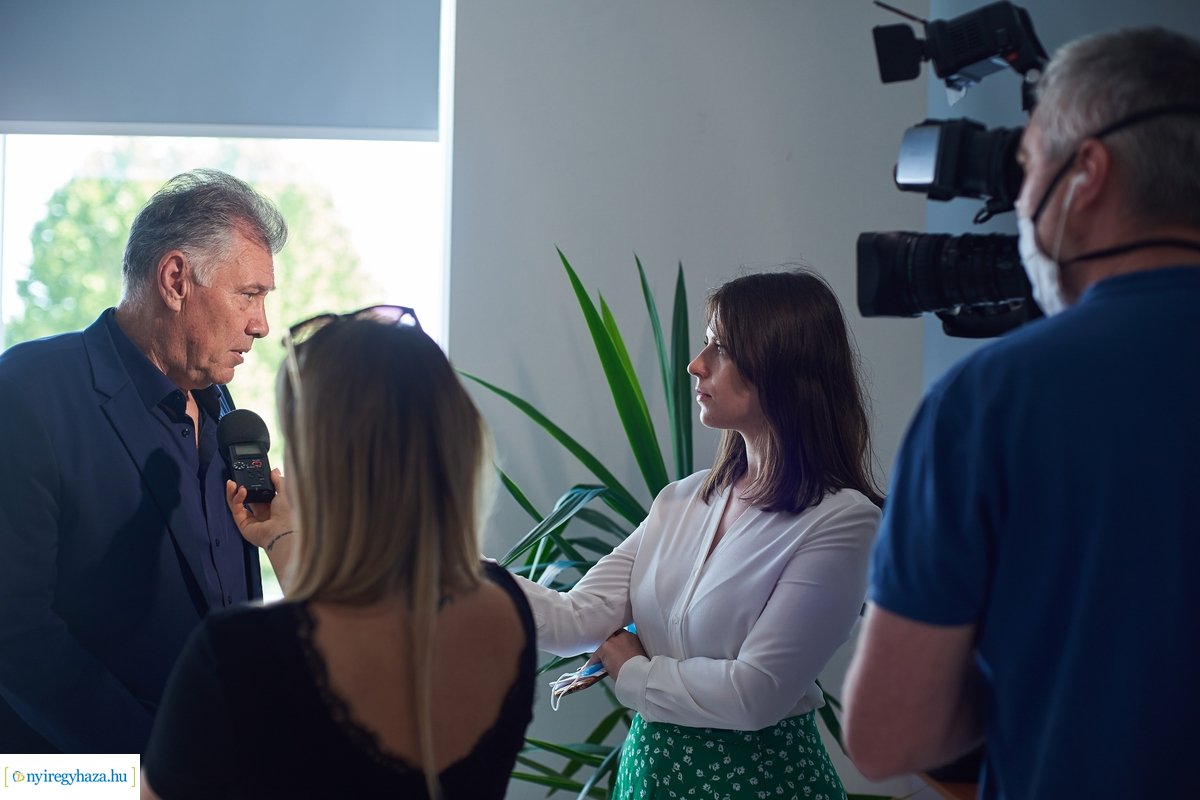 Mobil röntgen gép a Jósa András Oktatókórháznak