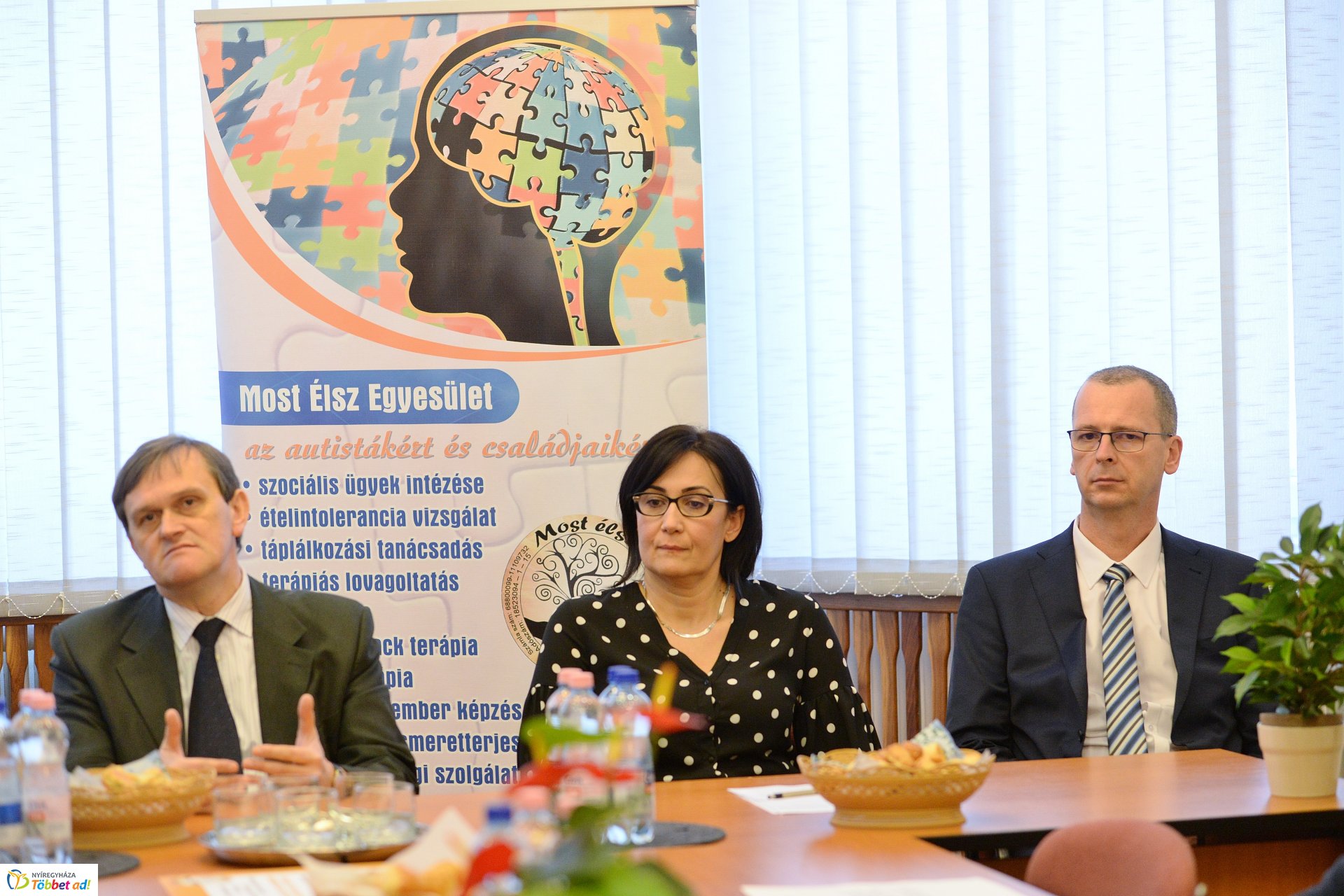 Most Élsz kártya ünnepélyes átadása