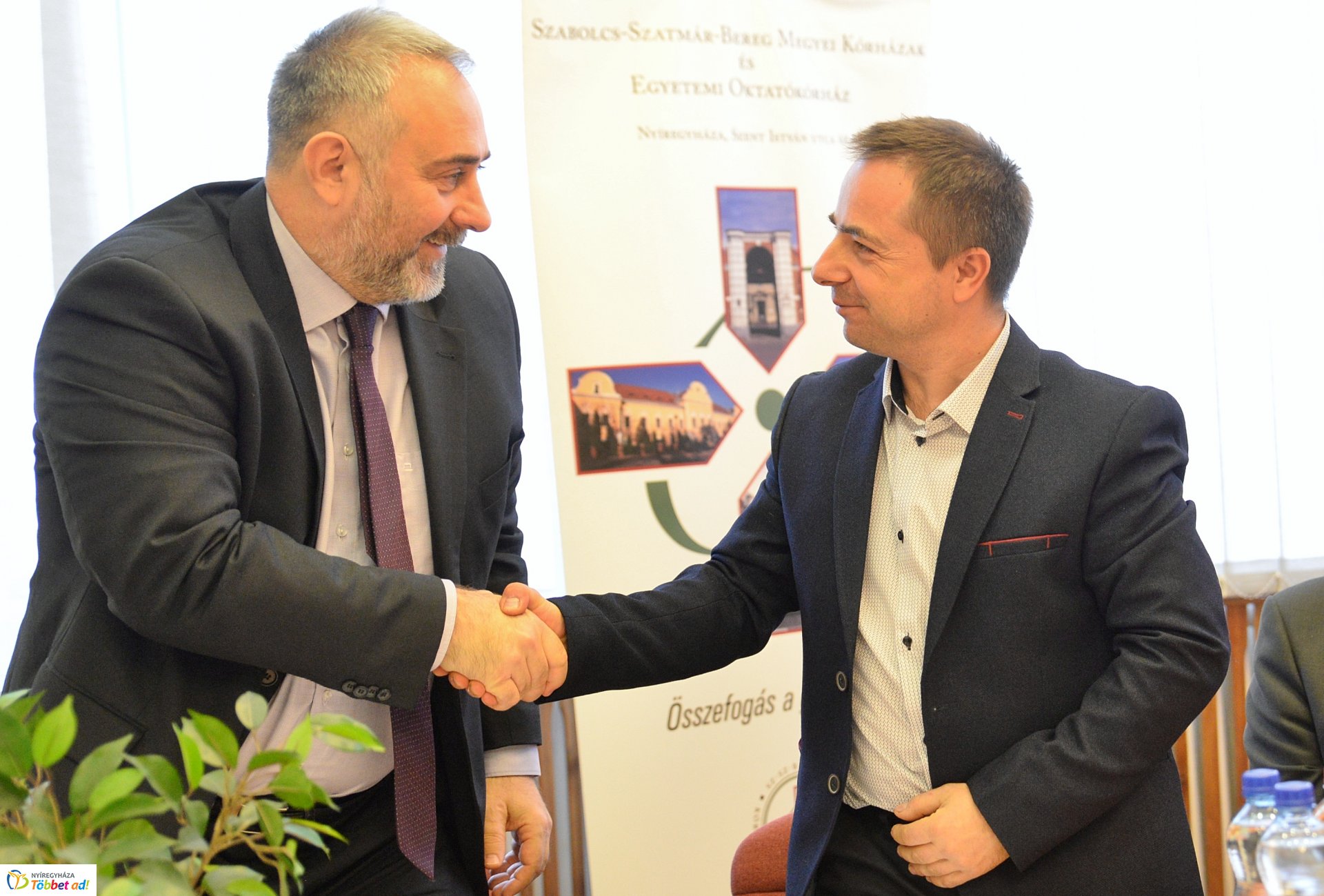 Most Élsz kártya ünnepélyes átadása