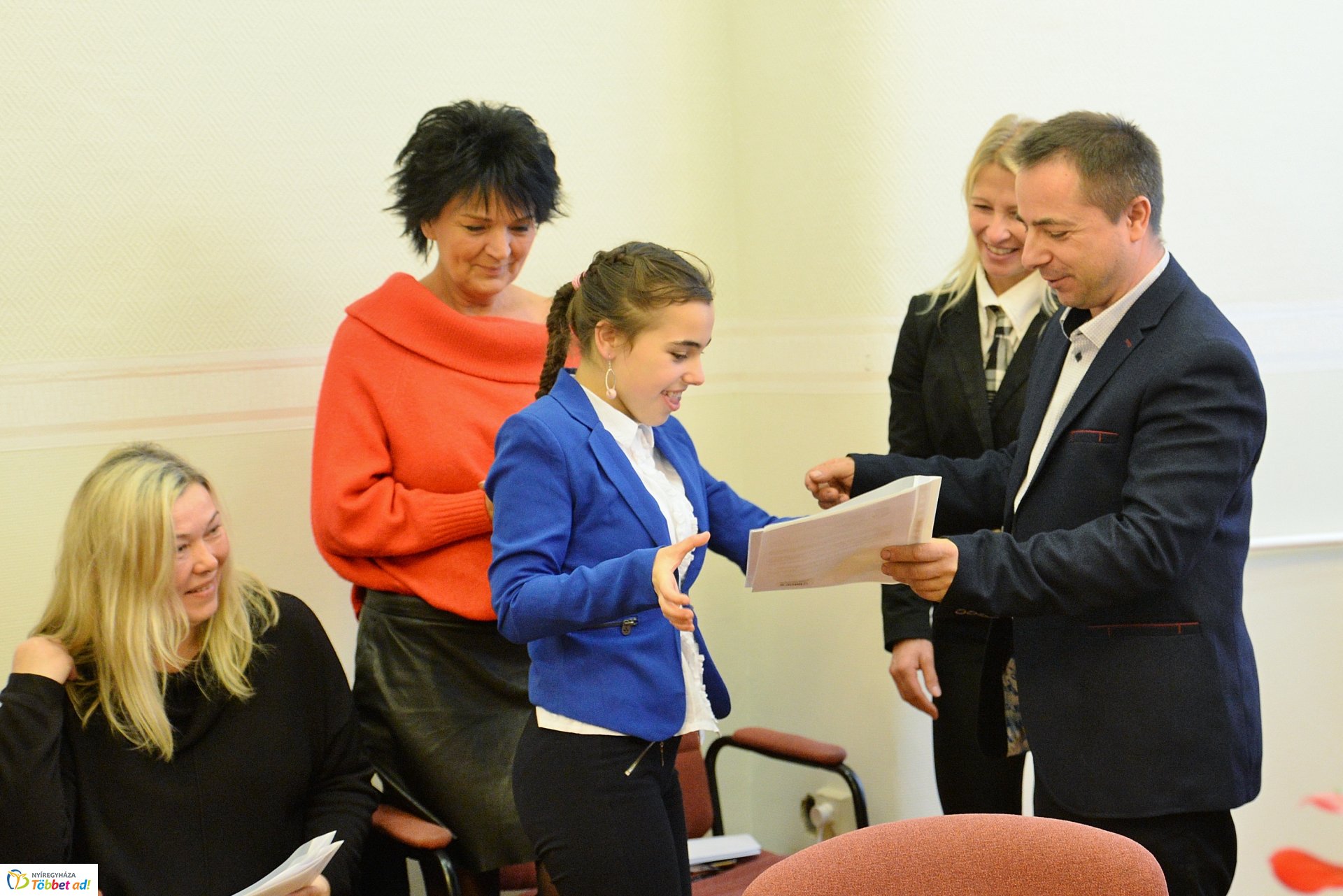 Most Élsz kártya ünnepélyes átadása