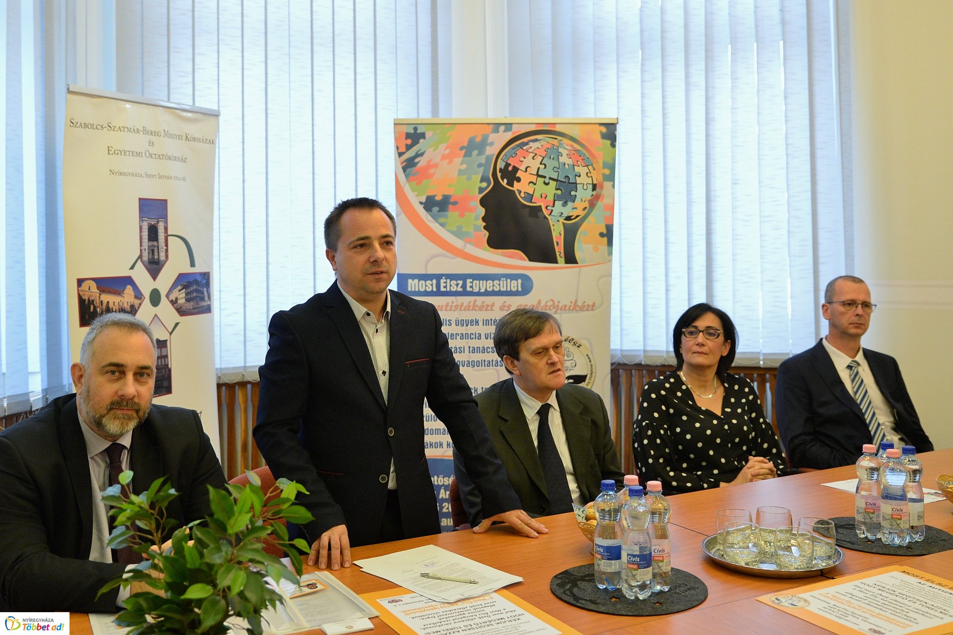 Most Élsz kártya ünnepélyes átadása