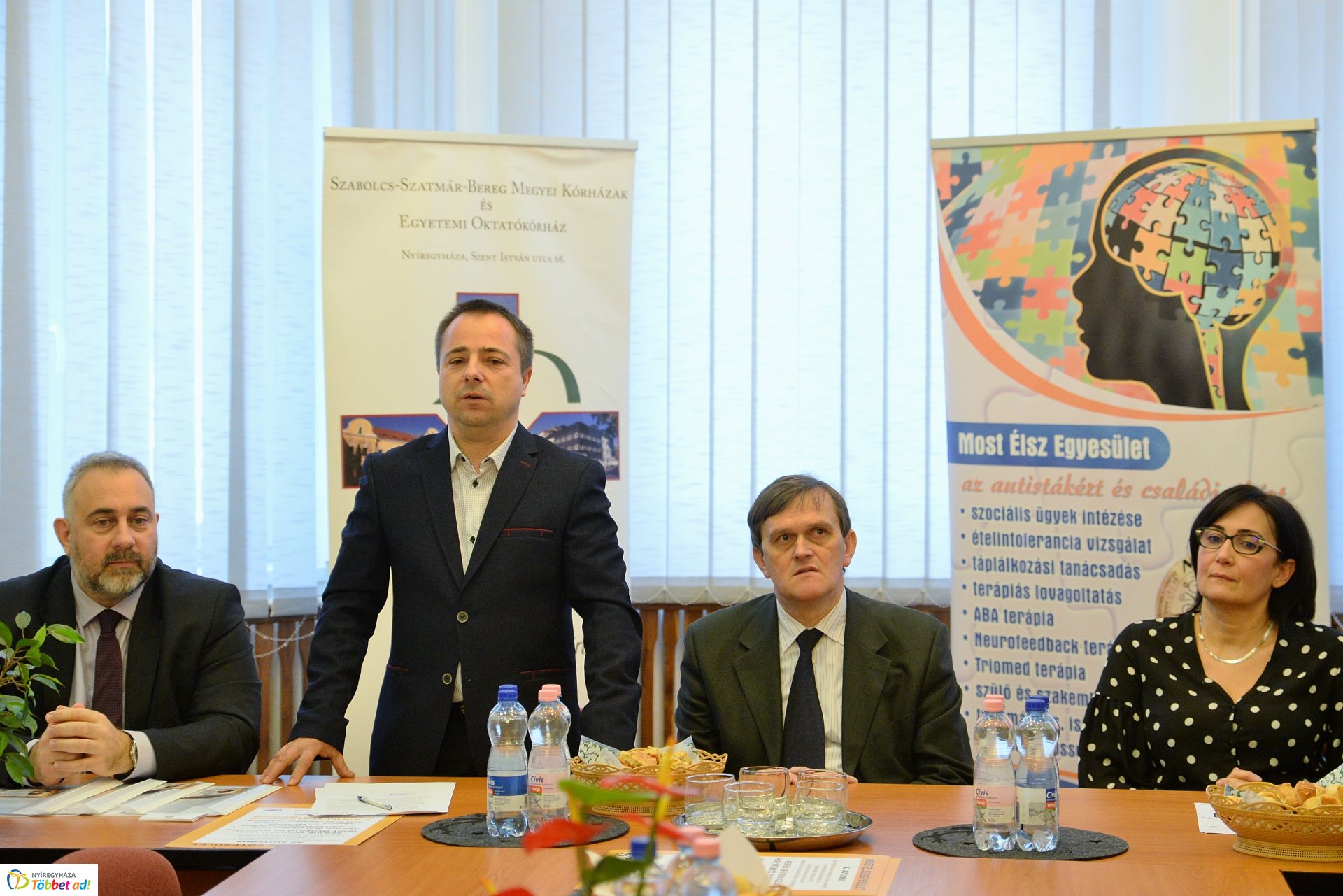 Most Élsz kártya ünnepélyes átadása