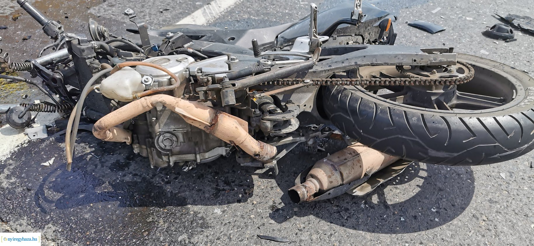 Motoros baleset a 36-os főútvonalon