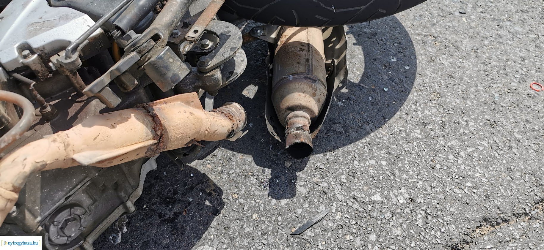 Motoros baleset a 36-os főútvonalon