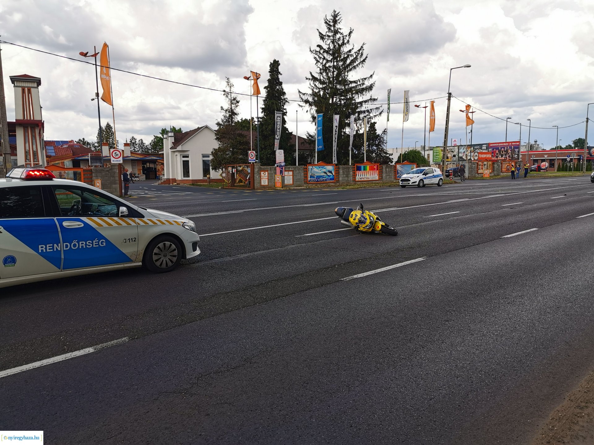 Motoros baleset a Pazonyi úton