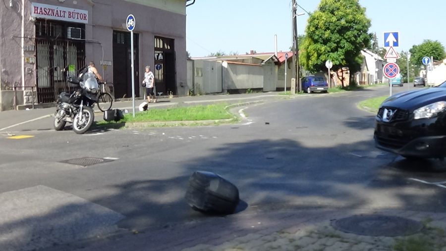 Motoros baleset a Szent István utcán