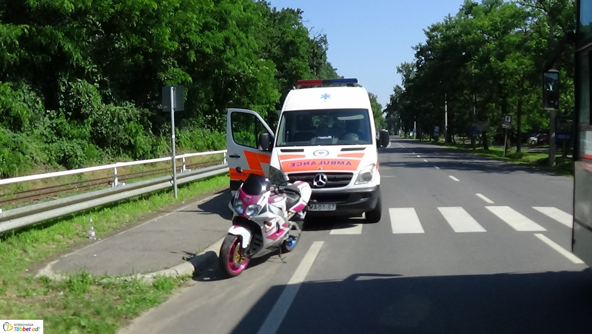 Motoros baleset Sóstón