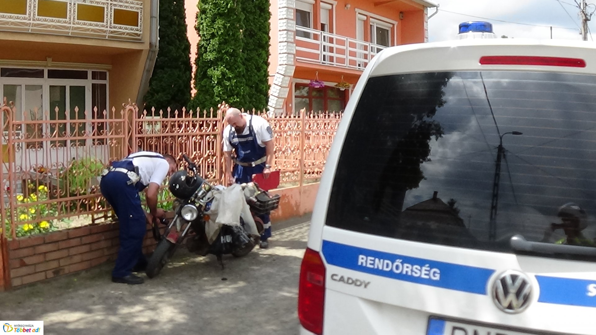 Motoros balesetezett Újfehértón