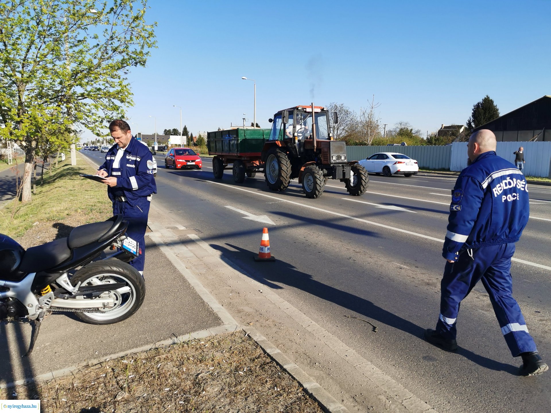 Motoros elcsúszás Orosi út