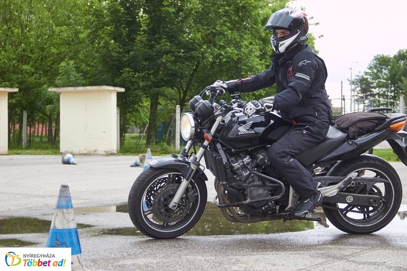 Motoros közlekedésbiztonsági gyakorlat