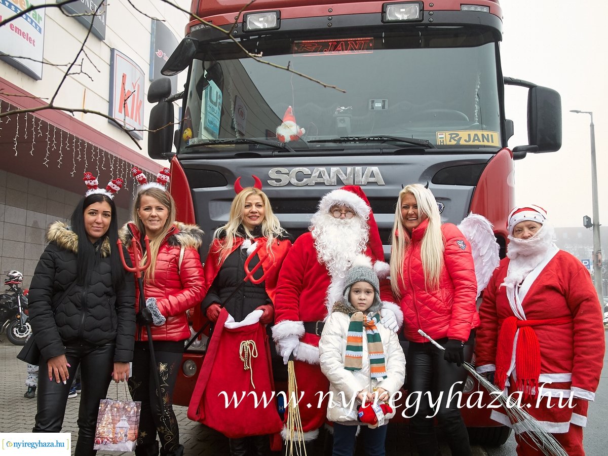 Motoros Mikulások 2019