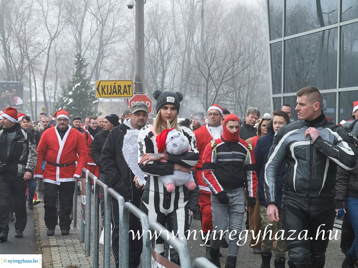 Motoros Mikulások 2019