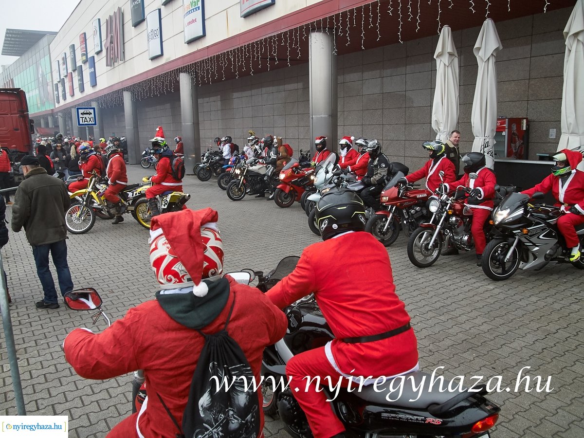 Motoros Mikulások 2019