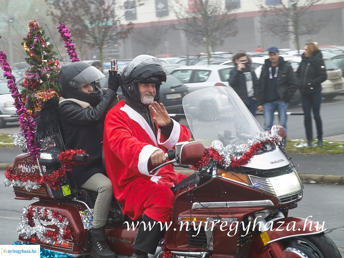 Motoros Mikulások 2019