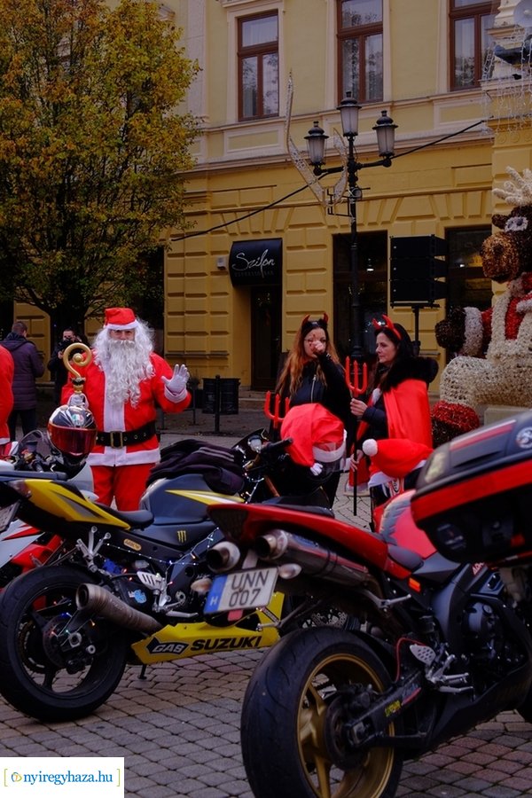 Motoros Mikulások 2023