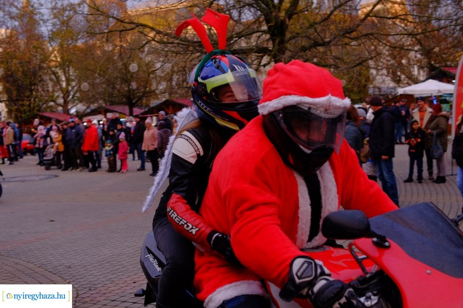 Motoros Mikulások 2023