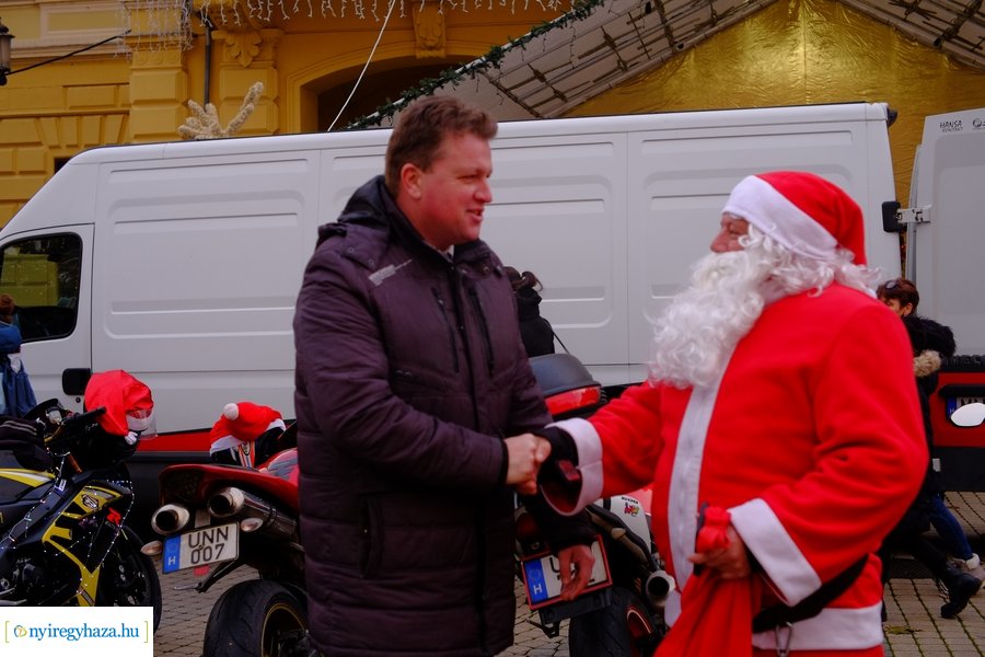 Motoros Mikulások 2023