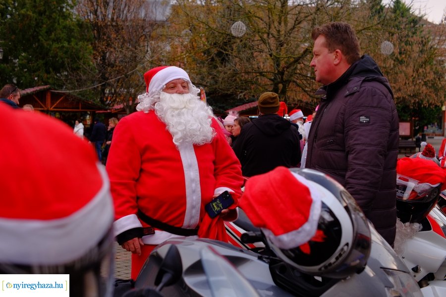 Motoros Mikulások 2023