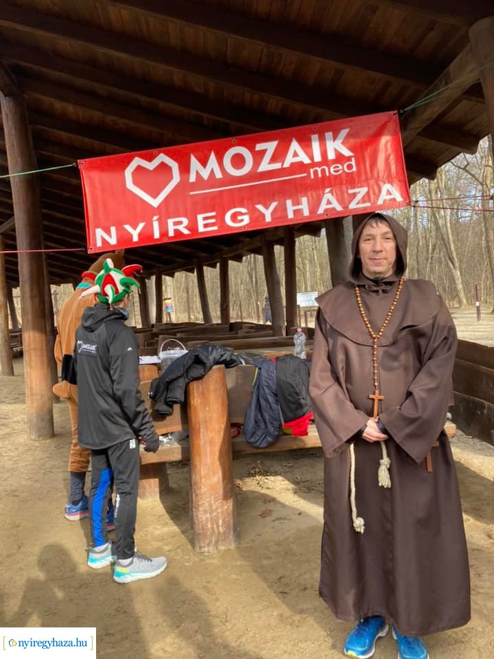 Mozaik Med farsangi futás