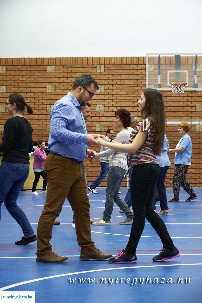 Mozdulj Nyíregyháza - latin táncház