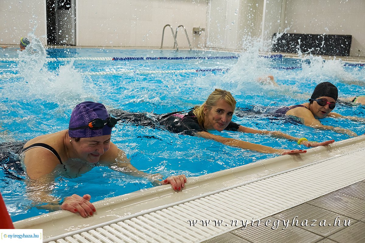 Mozdulj Nyíregyháza - női vízitorna és úszásoktatás