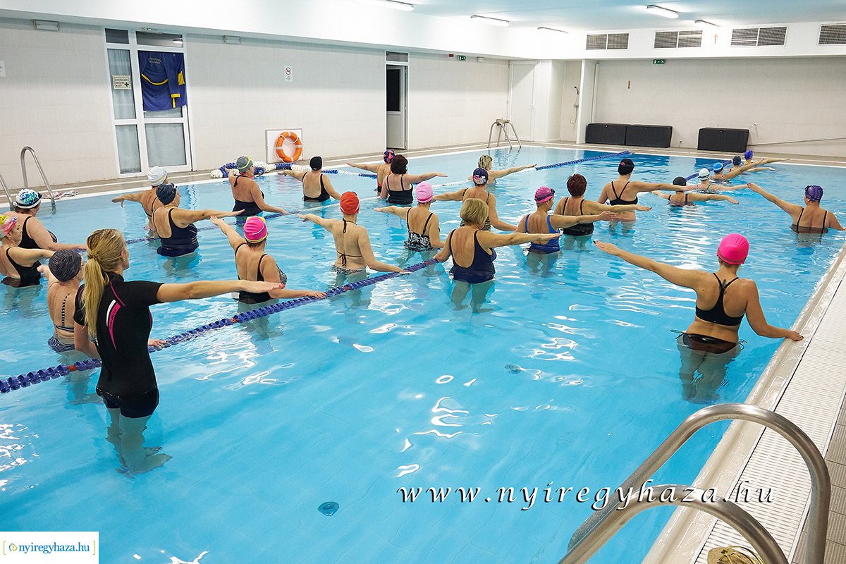 Mozdulj Nyíregyháza - női vízitorna és úszásoktatás