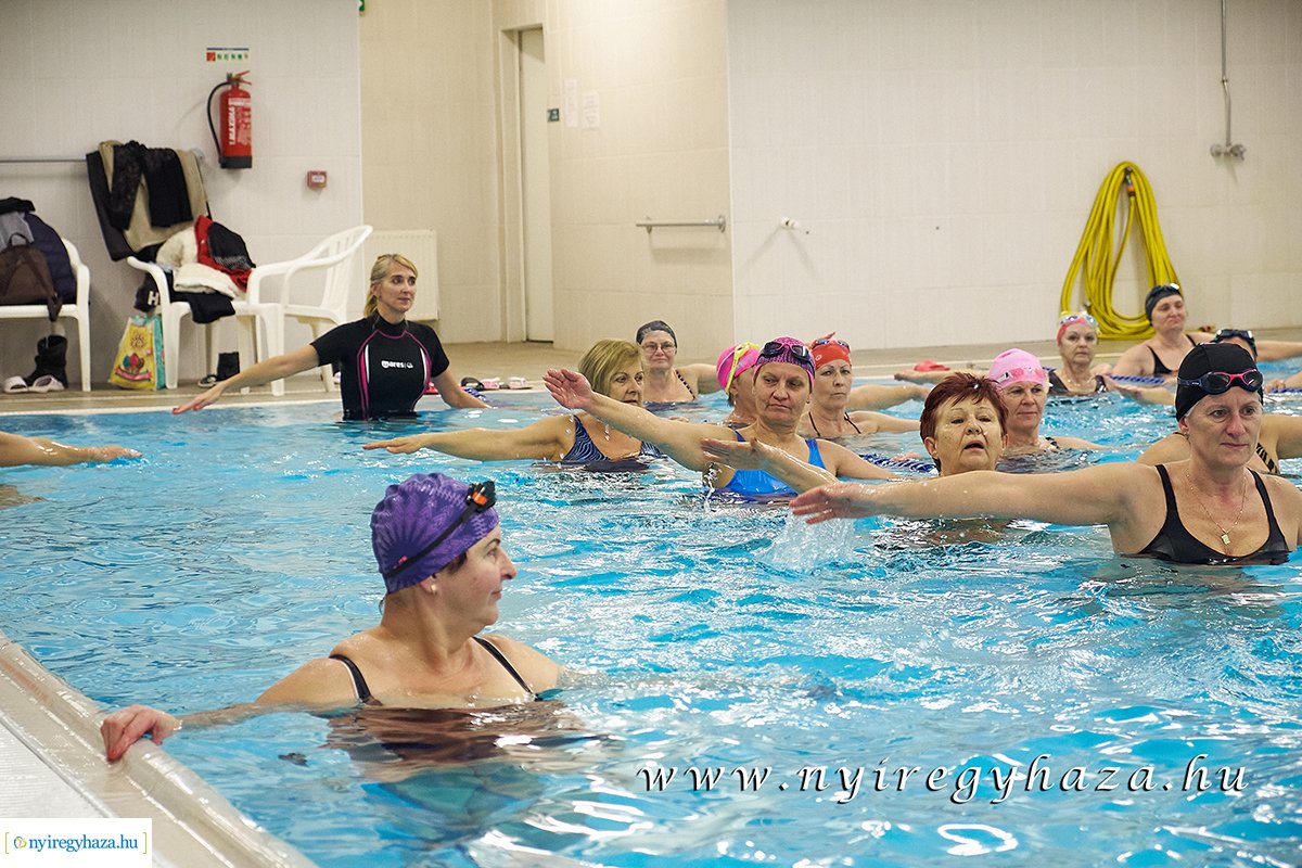 Mozdulj Nyíregyháza - női vízitorna és úszásoktatás