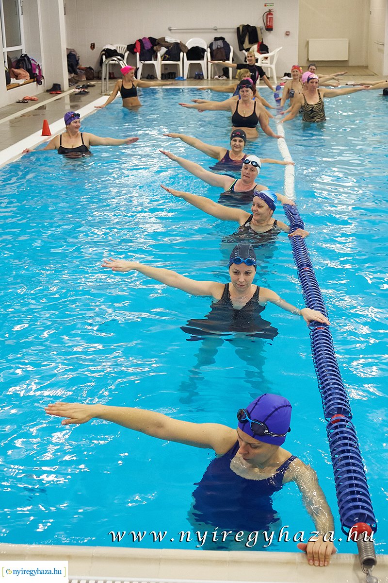 Mozdulj Nyíregyháza - női vízitorna és úszásoktatás